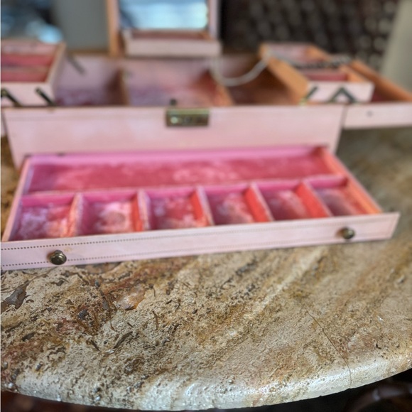 Jewelry Box “AS SEEN IN VOGUE” - Picture 3 of 16